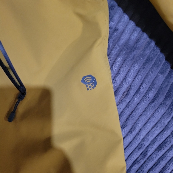Mountain hardware gortex jacket - Picture 6 of 7